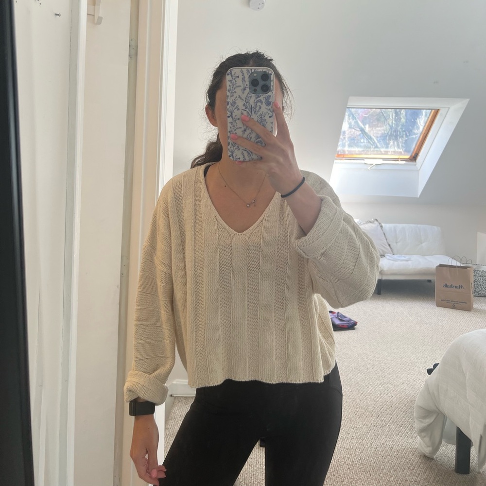 PACSUN LA HEARTS vneck cropped sweater